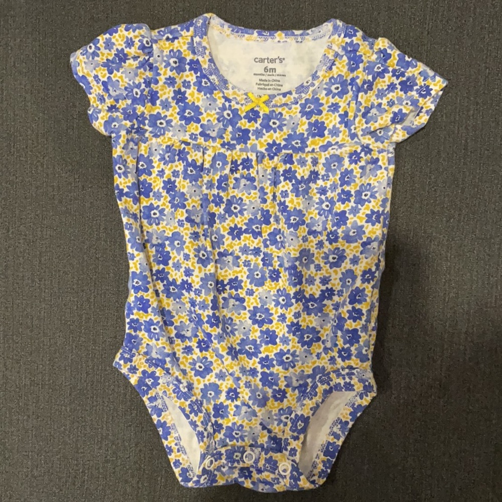 Onesie bundle - Picture 3 of 4